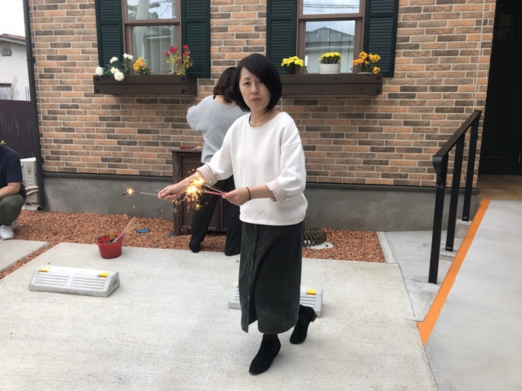 F0536D2E-E9F5-4025-BA1F-0AD70C086E15