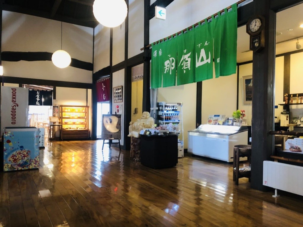 A1C81AD8-4DE4-47A9-826F-8CA38D03F2F9